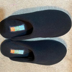 Bright Feet Light Up Slippers- Size L